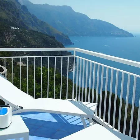 Belvedere Delle Sirene With Views Pool And Guest Services Willa