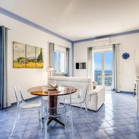 Willa Belvedere Delle Sirene With Views Pool And Guest Services