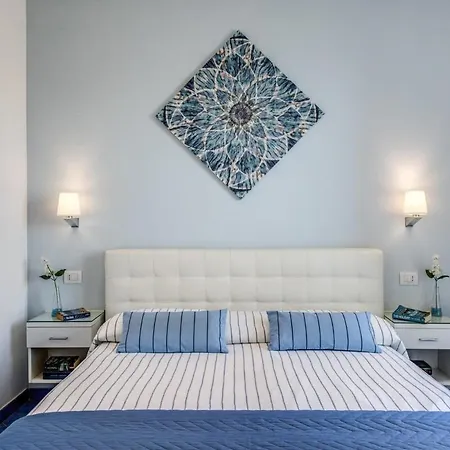 Willa Belvedere Delle Sirene With Views Pool And Guest Services *