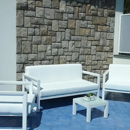 Belvedere Delle Sirene With Views Pool And Guest Services